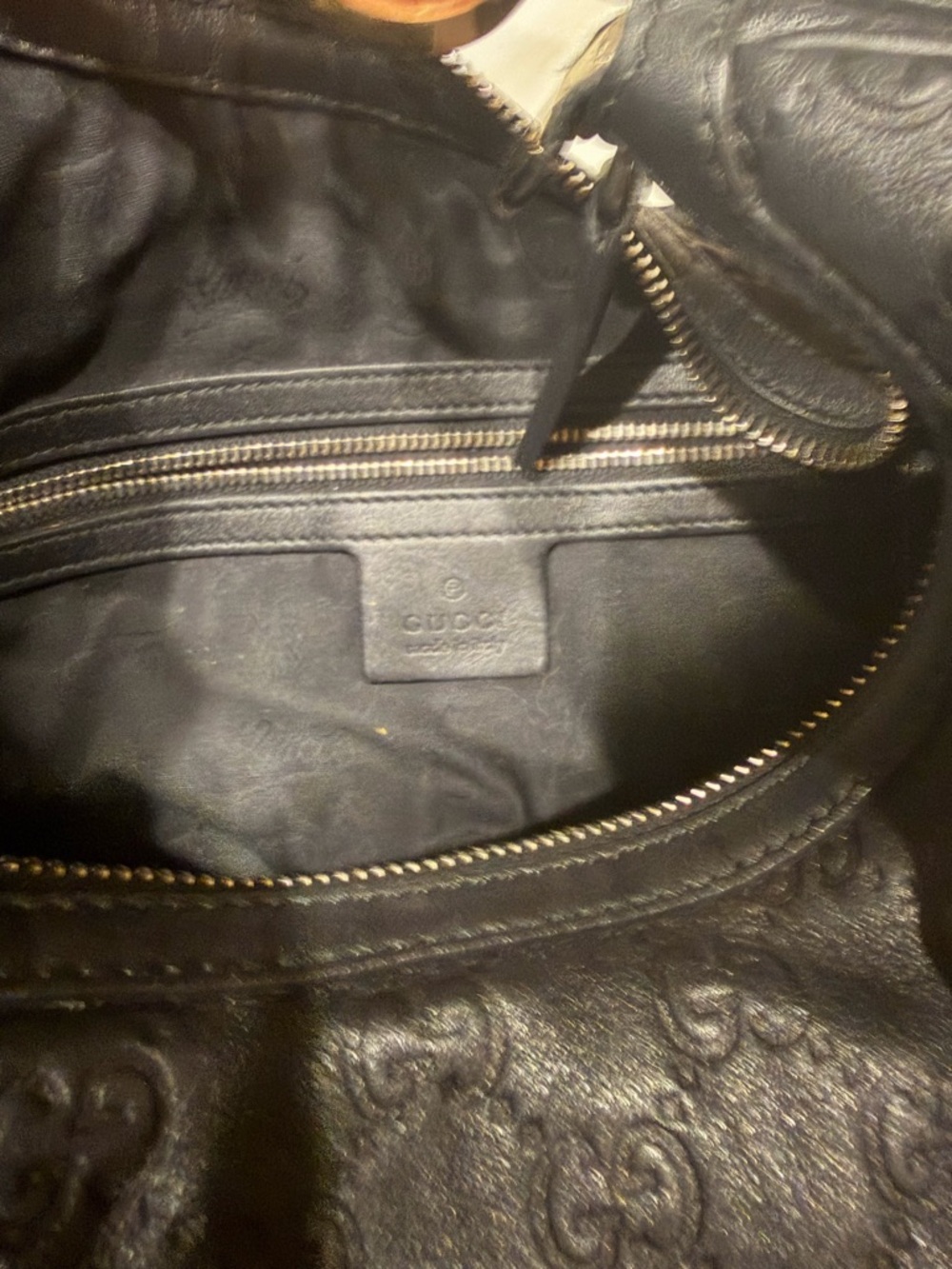 gucči purse worn a couple times - Picture 4 of 4